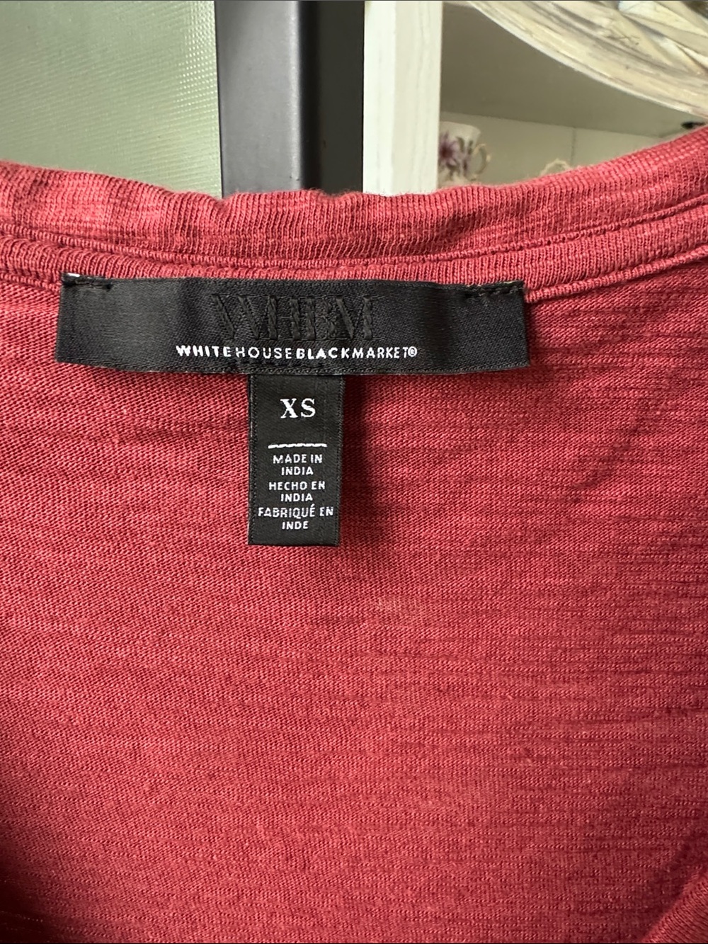 Rust color Ruffled neck Tee - Picture 2 of 3